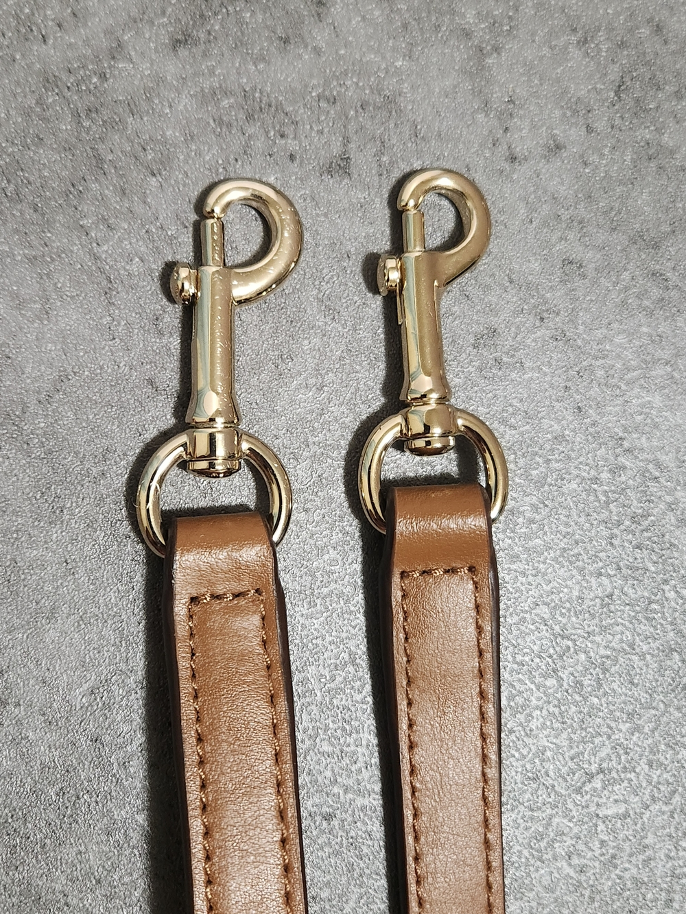 Coach Brown Leather Replacement Bag Strap with Polished Gold-tone Hardware - Picture 8 of 8
